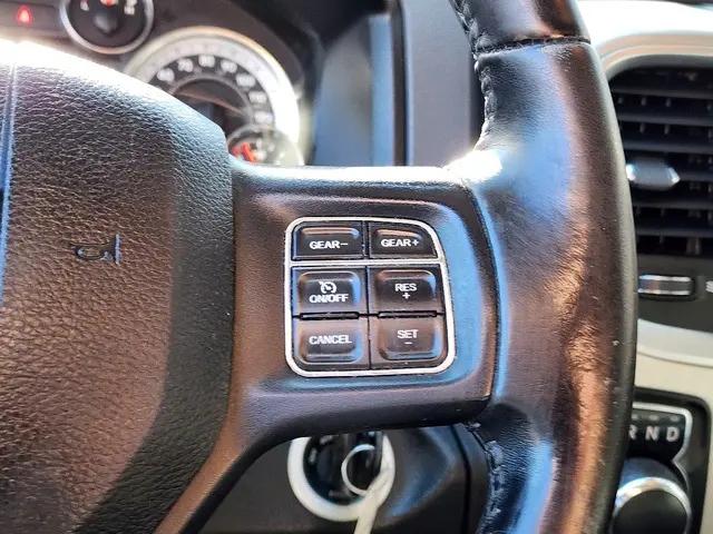 2019 Ram 1500 Classic Big Horn Crew Cab 4x4 6'4" Box