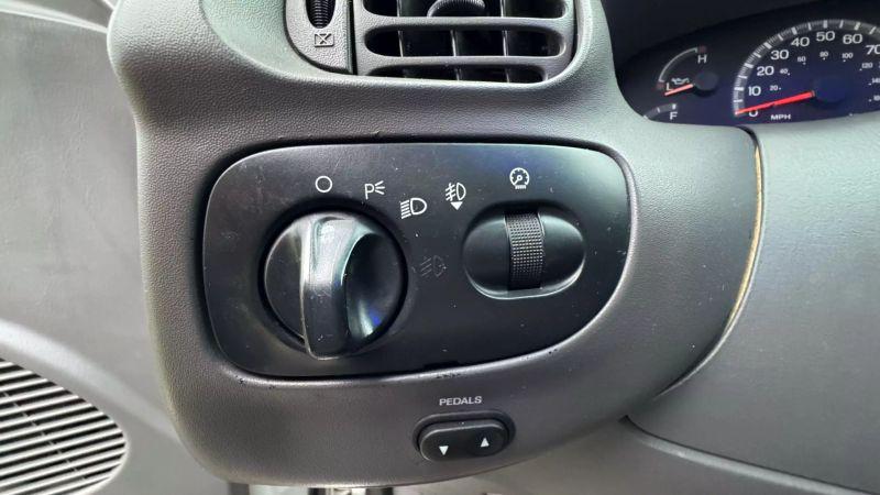 2001 Ford F-150 Base