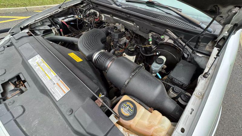 2001 Ford F-150 Base