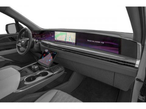 2025 Cadillac Escalade Luxury 2