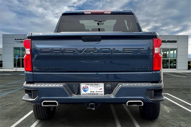 2021 Chevrolet Silverado 1500 2WD Double Cab Standard Bed Custom