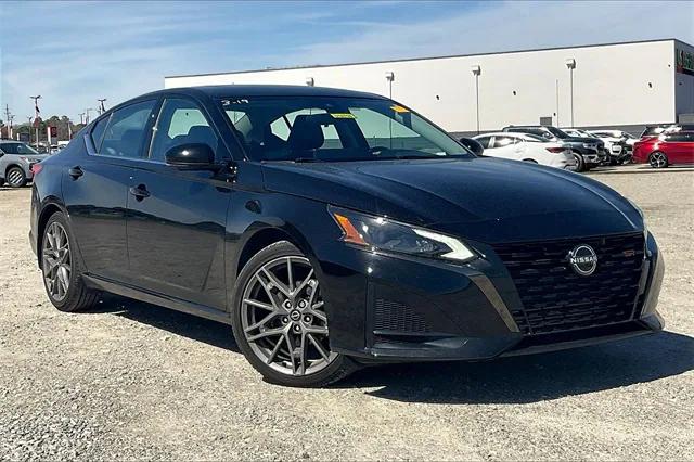 2023 Nissan Altima SR VC-Turbo FWD