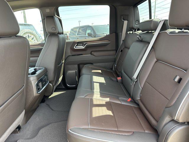 2025 GMC Sierra 1500 4WD Crew Cab Short Box Denali