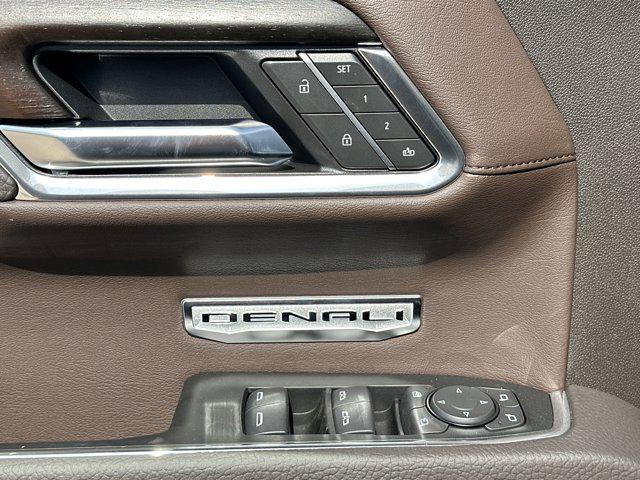2025 GMC Sierra 1500 4WD Crew Cab Short Box Denali