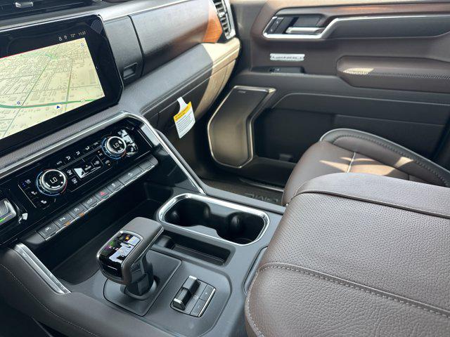 2025 GMC Sierra 1500 4WD Crew Cab Short Box Denali