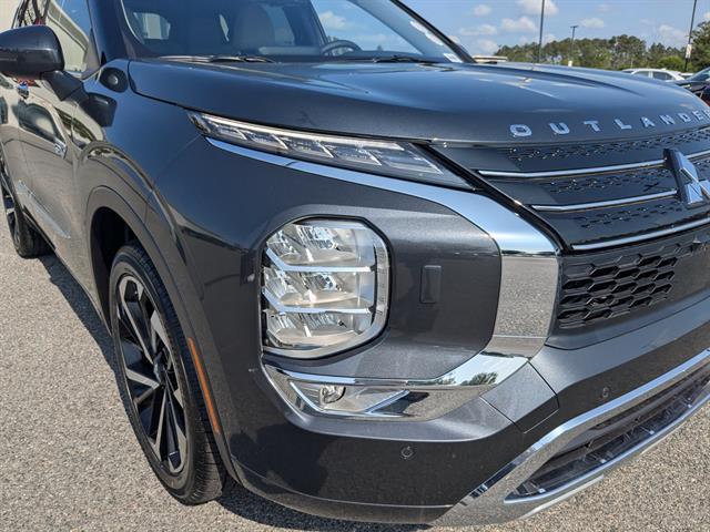 2025 Mitsubishi Outlander PHEV SEL S-AWC