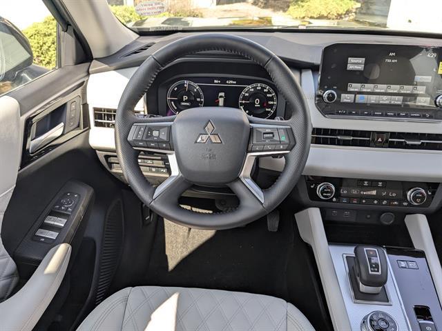 2025 Mitsubishi Outlander PHEV SEL S-AWC