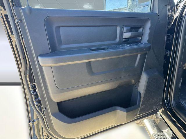 2025 Ram 2500 Tradesman Crew Cab 4x4 6'4" Box