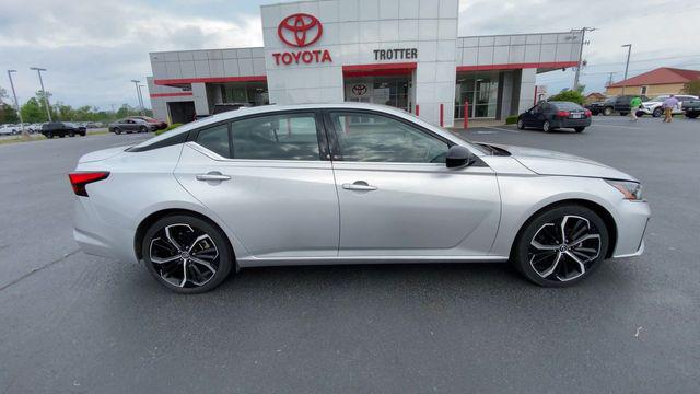2023 Nissan Altima SR FWD
