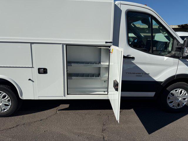 2024 Ford Transit Cutaway Unknown