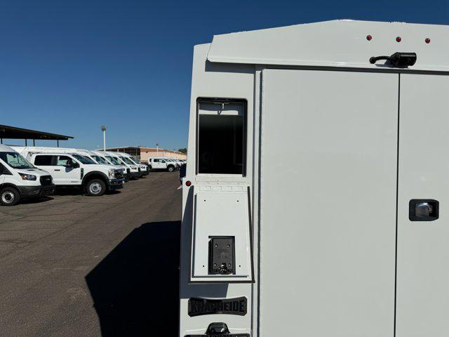 2024 Ford Transit Cutaway Unknown