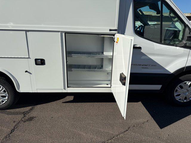 2024 Ford Transit Cutaway Unknown
