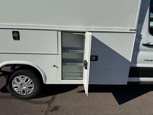 2024 Ford Transit Cutaway Unknown