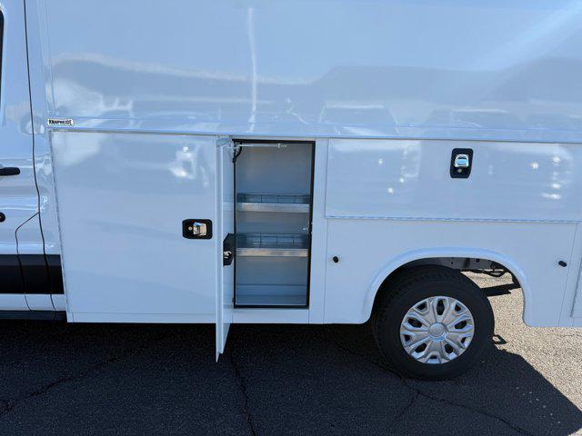 2024 Ford Transit Cutaway Unknown