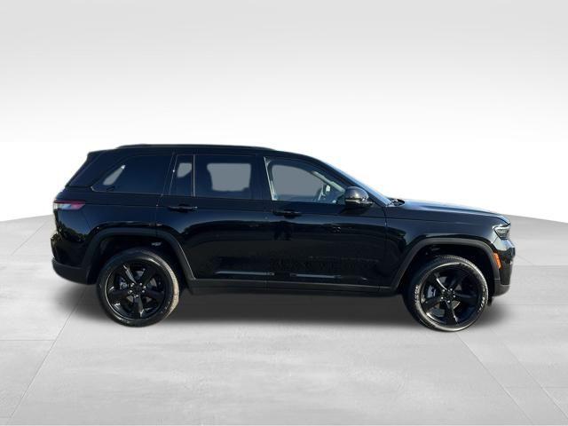 2025 Jeep Grand Cherokee GRAND CHEROKEE ALTITUDE 4X4