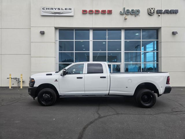 2025 RAM Ram 3500 RAM 3500 TRADESMAN CREW CAB 4X4 8 BOX
