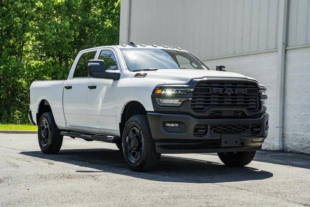 2025 RAM Ram 3500 RAM 3500 TRADESMAN CREW CAB 4X4 64 BOX