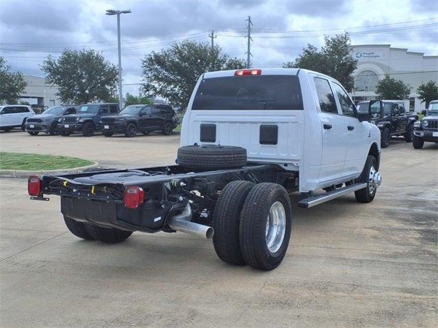 2025 RAM Ram 3500 Chassis Cab RAM 3500 TRADESMAN CREW CAB CHASSIS 4X4 60 CA