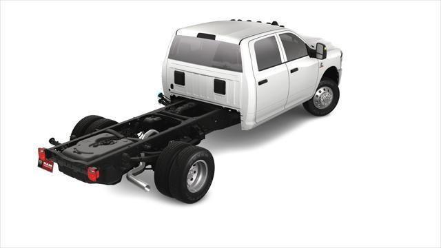 2025 RAM Ram 3500 Chassis Cab RAM 3500 TRADESMAN CREW CAB CHASSIS 4X4 60 CA