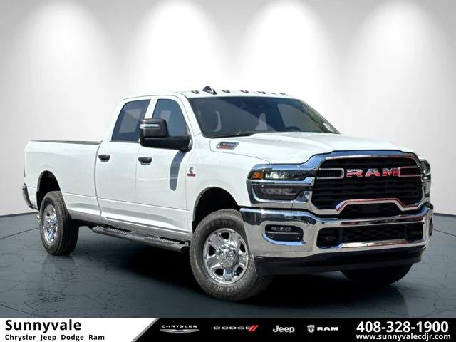2025 RAM Ram 3500 RAM 3500 TRADESMAN CREW CAB 4X4 8 BOX