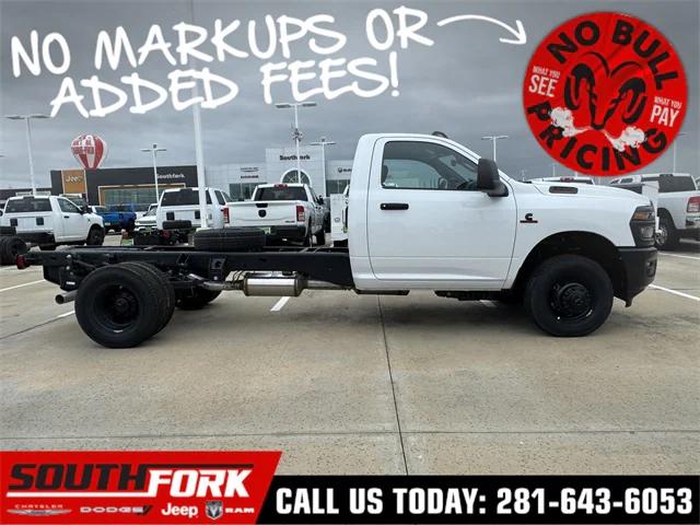 2025 RAM Ram 3500 Chassis Cab RAM 3500 TRADESMAN CHASSIS REGULAR CAB 4X4 84 CA