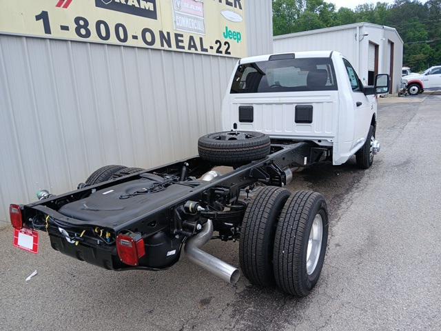 2025 RAM Ram 3500 Chassis Cab RAM 3500 TRADESMAN CHASSIS REGULAR CAB 4X4 84 CA