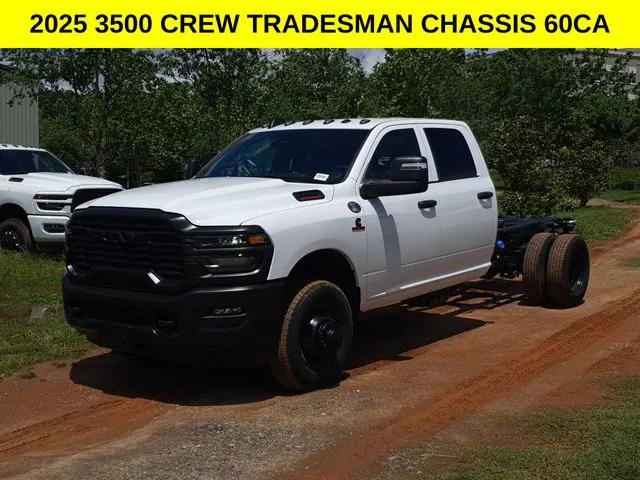 2025 RAM Ram 3500 Chassis Cab RAM 3500 TRADESMAN CREW CAB CHASSIS 4X4 60 CA