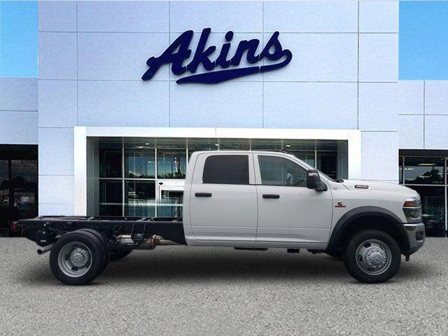 2025 RAM Ram 4500 Chassis Cab RAM 4500 TRADESMAN CHASSIS CREW CAB 4X4 84 CA