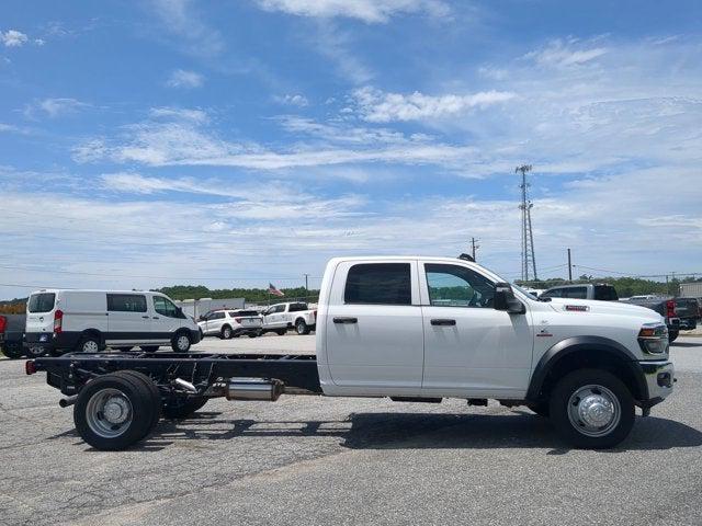 2025 RAM Ram 5500 Chassis Cab RAM 5500 TRADESMAN CHASSIS CREW CAB 4X4 84 CA