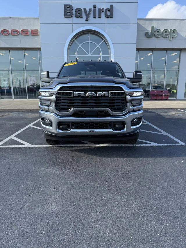 2025 RAM Ram 3500 RAM 3500 TRADESMAN CREW CAB 4X4 8 BOX