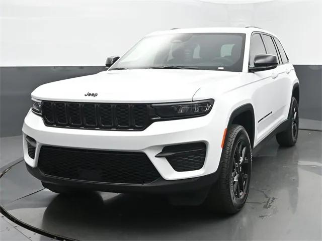 2025 Jeep Grand Cherokee GRAND CHEROKEE ALTITUDE 4X4