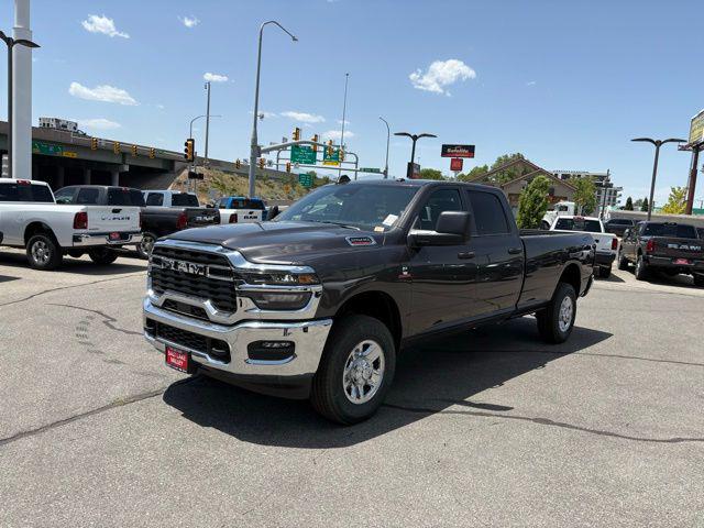 2025 RAM Ram 2500 RAM 2500 TRADESMAN CREW CAB 4X4 8 BOX