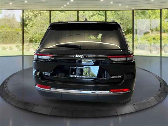 2025 Jeep Grand Cherokee GRAND CHEROKEE LAREDO X 4X4