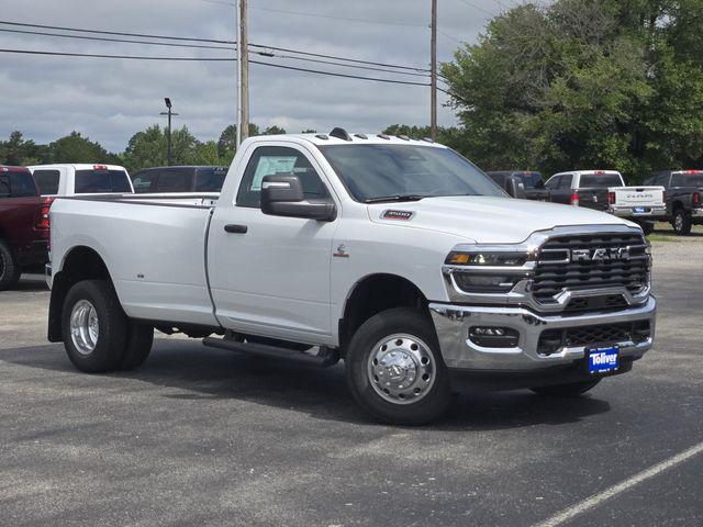 2025 RAM Ram 3500 RAM 3500 TRADESMAN REGULAR CAB 4X4 8 BOX