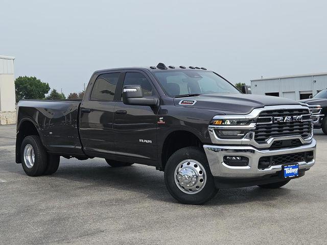 2025 RAM Ram 3500 RAM 3500 LONE STAR CREW CAB 4X4 8 BOX