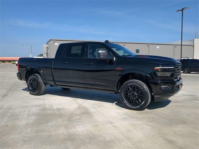 2025 RAM Ram 2500 RAM 2500 LIMITED MEGA CAB 4X4 64 BOX