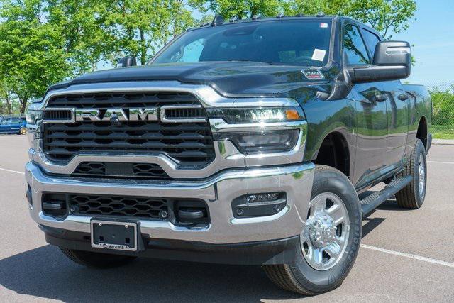 2025 RAM Ram 2500 RAM 2500 TRADESMAN CREW CAB 4X4 64 BOX