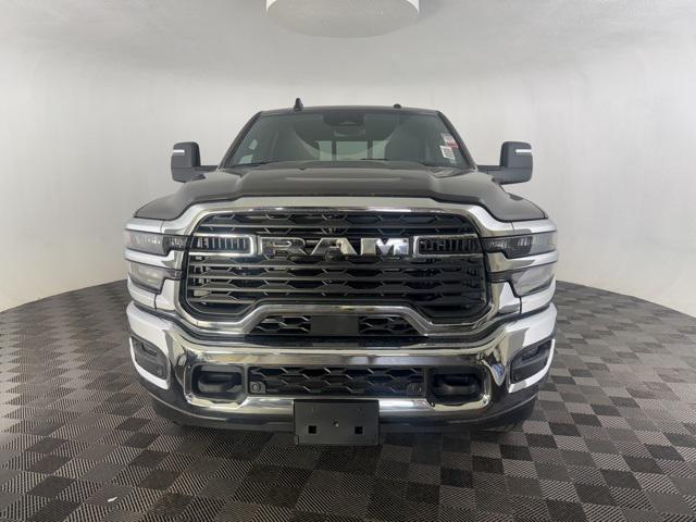 2025 RAM Ram 2500 RAM 2500 TRADESMAN CREW CAB 4X4 64 BOX