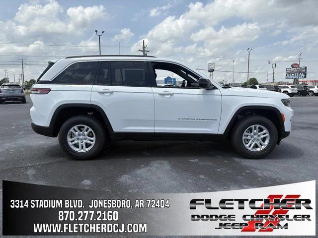 2025 Jeep Grand Cherokee GRAND CHEROKEE LAREDO 4X2