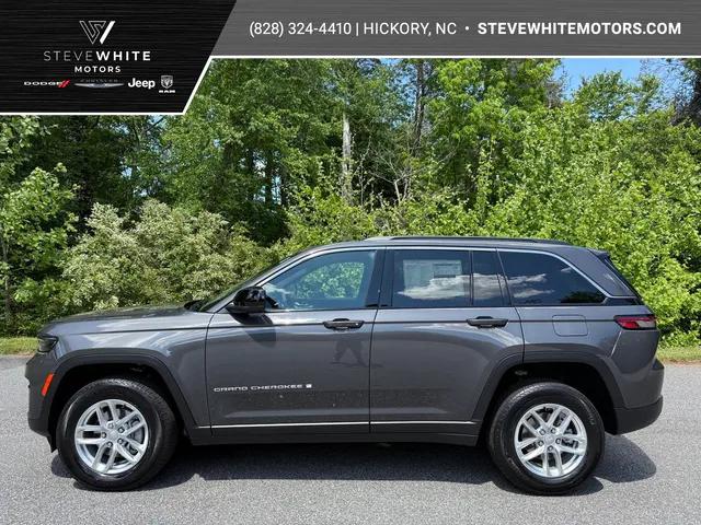 2025 Jeep Grand Cherokee GRAND CHEROKEE LAREDO X 4X4
