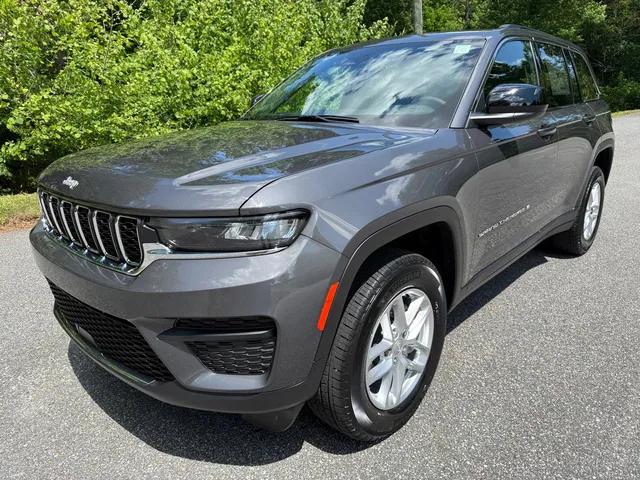 2025 Jeep Grand Cherokee GRAND CHEROKEE LAREDO X 4X4