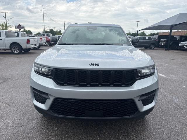 2025 Jeep Grand Cherokee GRAND CHEROKEE ALTITUDE 4X4