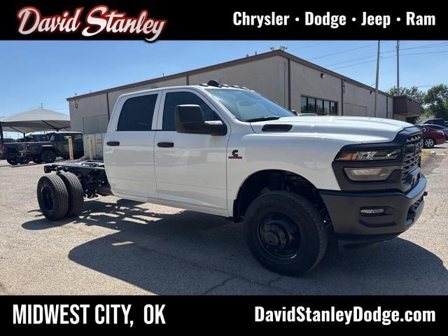 2025 RAM Ram 3500 Chassis Cab RAM 3500 TRADESMAN CREW CAB CHASSIS 4X4 60 CA