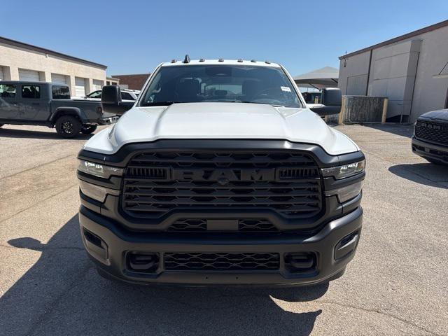 2025 RAM Ram 3500 Chassis Cab RAM 3500 TRADESMAN CREW CAB CHASSIS 4X4 60 CA