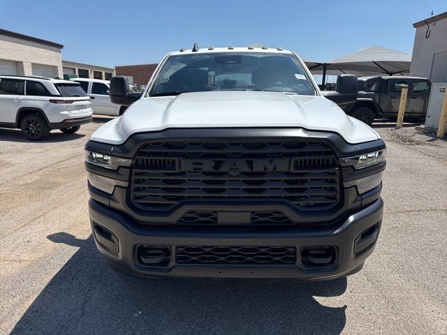 2025 RAM Ram 3500 Chassis Cab RAM 3500 TRADESMAN CREW CAB CHASSIS 4X4 60 CA