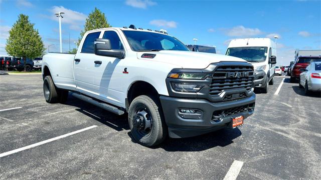 2025 RAM Ram 3500 RAM 3500 TRADESMAN CREW CAB 4X4 8 BOX