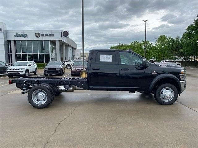 2025 RAM Ram 4500 Chassis Cab RAM 4500 TRADESMAN CHASSIS CREW CAB 4X4 60 CA