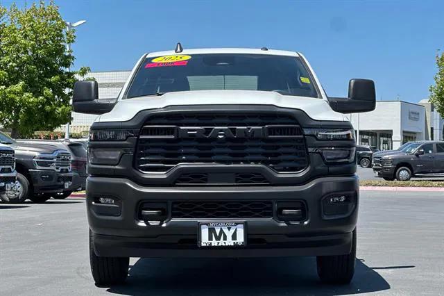2025 RAM Ram 2500 RAM 2500 TRADESMAN CREW CAB 4X4 64 BOX
