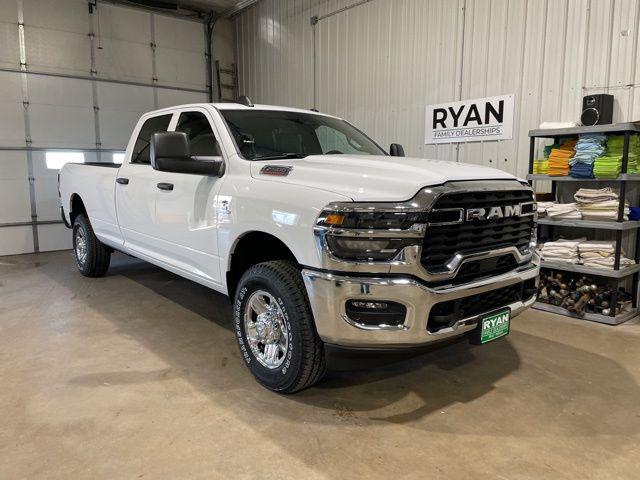 2025 RAM Ram 2500 RAM 2500 TRADESMAN CREW CAB 4X4 8 BOX
