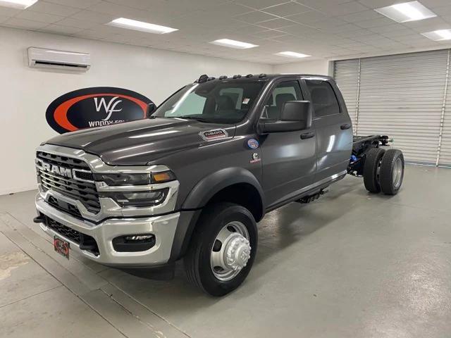 2025 RAM Ram 5500 Chassis Cab RAM 5500 TRADESMAN CHASSIS CREW CAB 4X4 60 CA